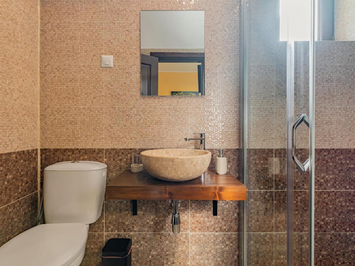 Casa Saraste Hotel Rîşnov Eksteriør billede