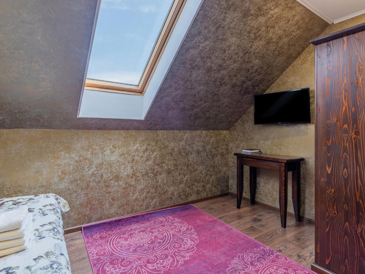 Casa Saraste Hotel Rîşnov Eksteriør billede